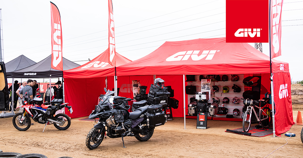 GIVI+conecta+con+los+motoristas+en+Espa%C3%B1a%3A%3Cbr%3EAdventure+Experience+Barcelona+y+GIVI+Day+en+Jerez