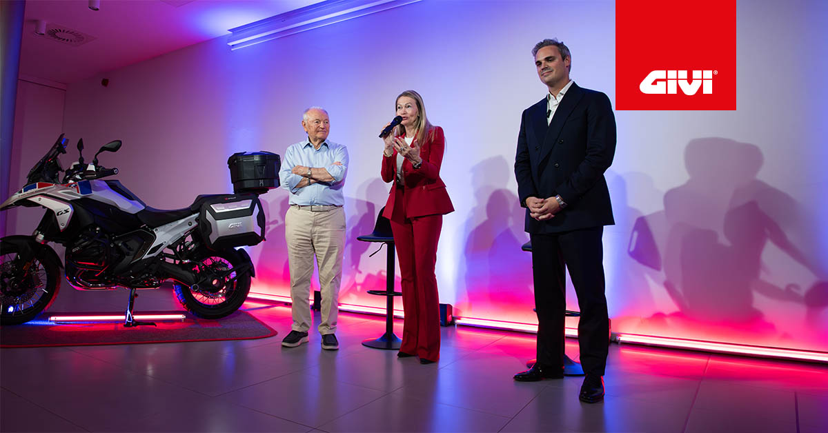 GIVI+abre+sus+puertas+a+la+innovaci%C3%B3n%3A+%C3%A9xito+del+evento+dedicado+a+la+nueva+XSPACE